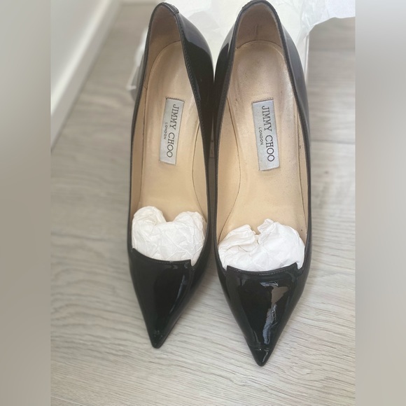 Black patent leather pumps with pointed toe - 2 inch heel - Picture 1 of 6